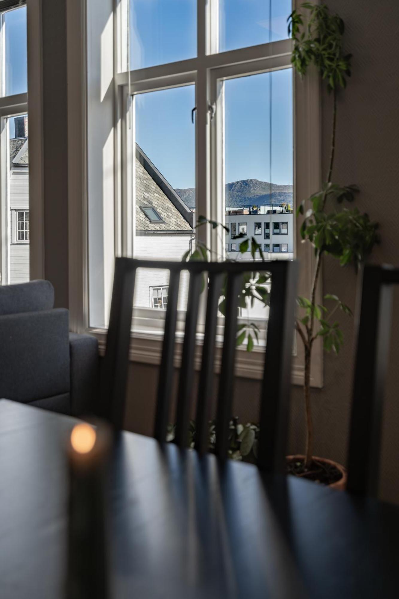 Sunny Apartment In Alesund City Екстериор снимка