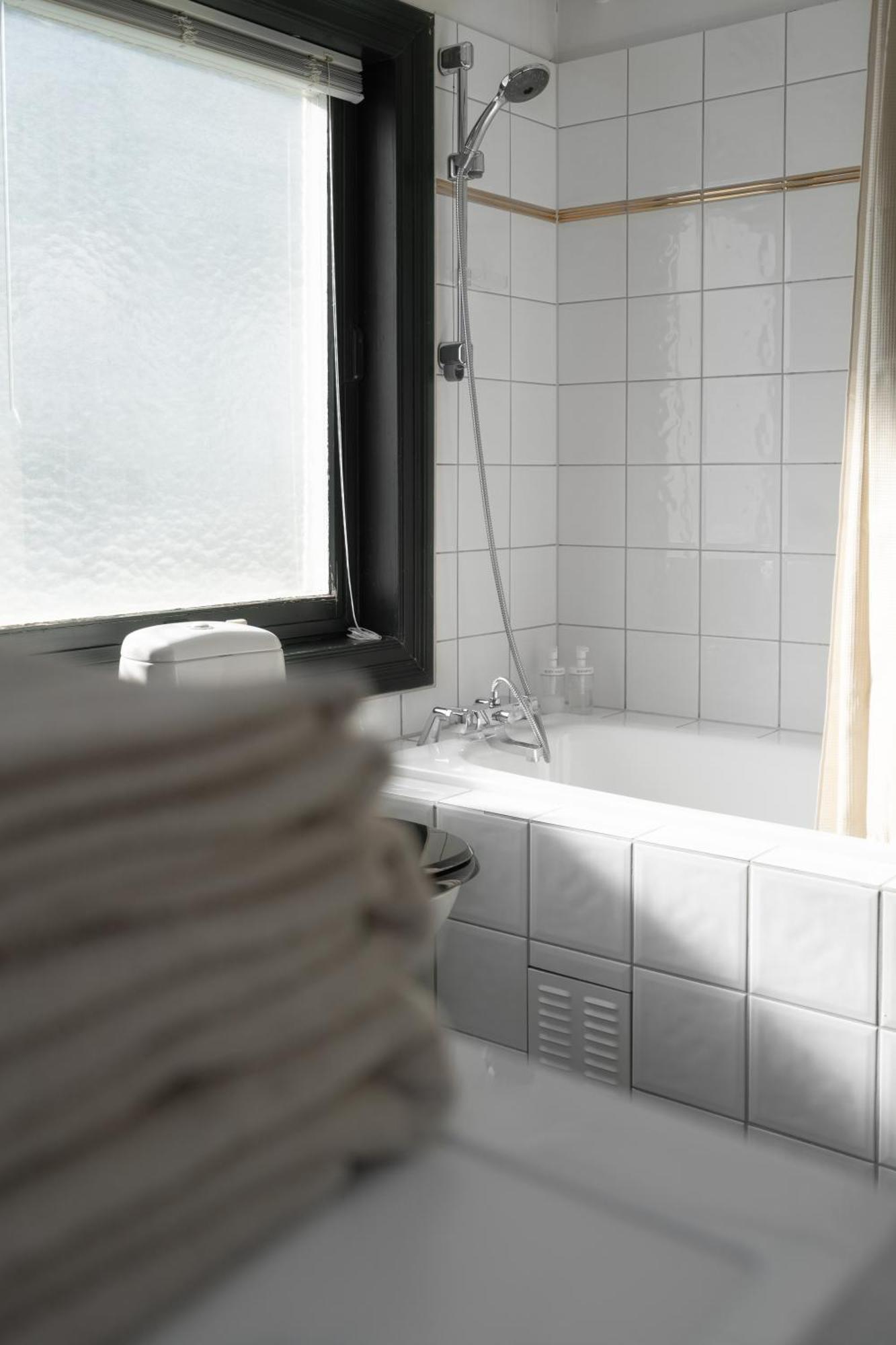 Sunny Apartment In Alesund City Екстериор снимка