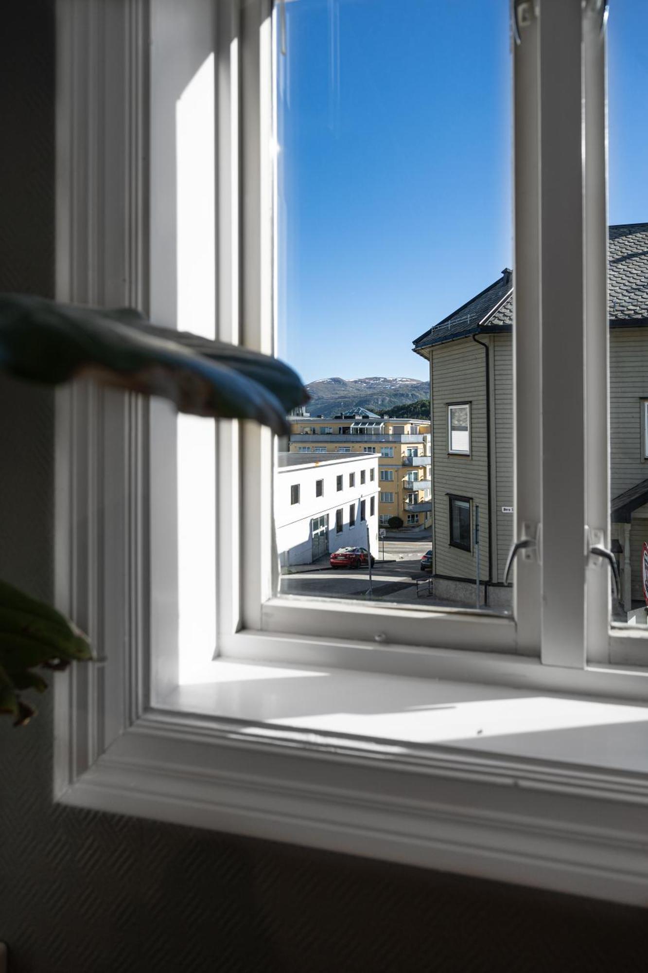 Sunny Apartment In Alesund City Екстериор снимка